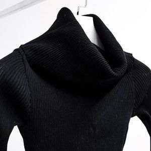 Giambattista Valli Paris Off-the-Shoulder Black Ribbed Top